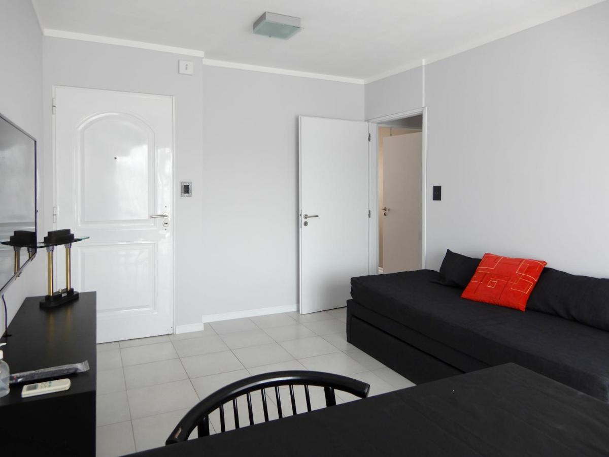 Edificio Parana Apartment *